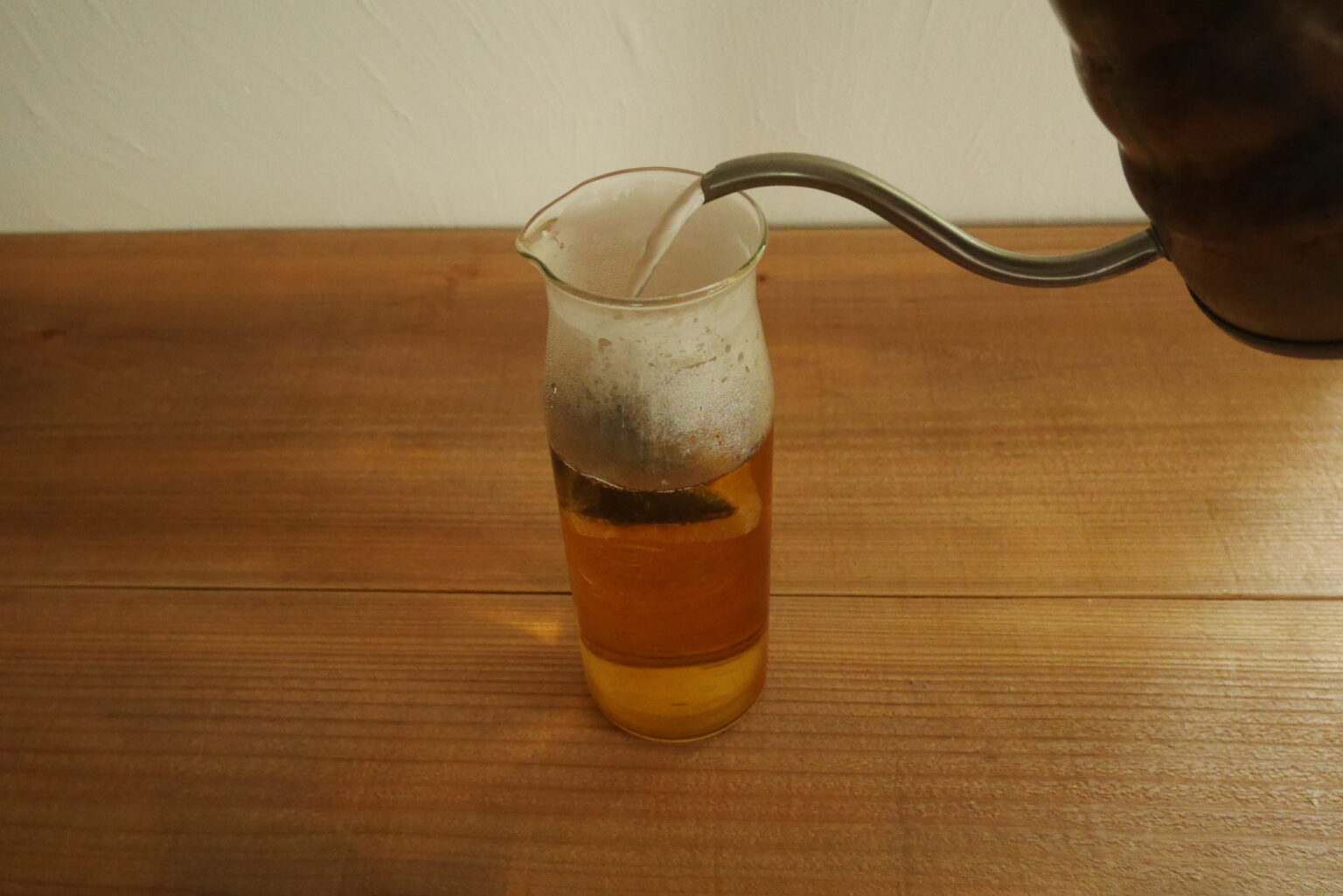 麦茶がもたらす効能とは?麦茶の定義やデメリット、作り方も解説 お茶専門店茶三代一【通販】 麦茶がもたらす効能とは?麦茶の定義やデメリット、作り方も解説 お茶専門店茶三代一【通販】